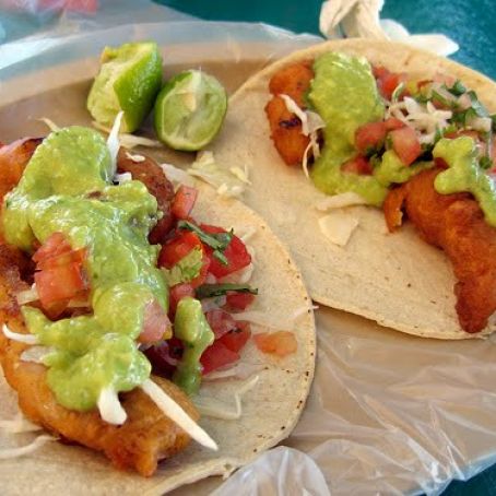 TACOS DE PESCADO ESTILO ENSENADA
