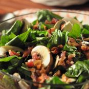 Spinach Salad with Garlic Dressing