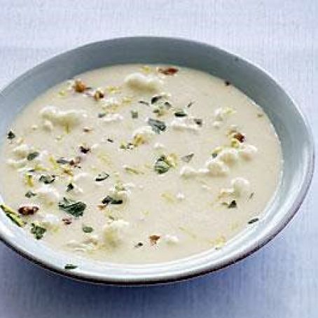 Cheddar and Cauliflower Soup
