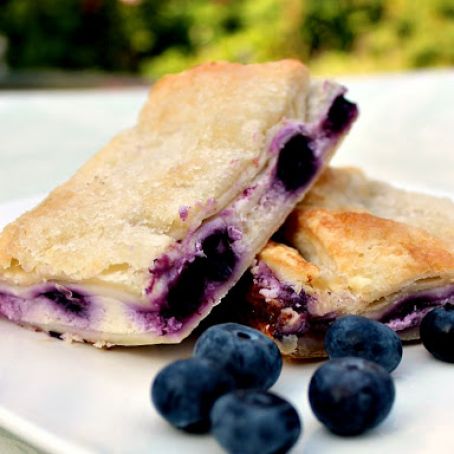 Blueberry Crescent Roll Cheesecake