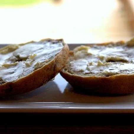 Cinnamon Raisin Bagels