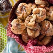 Buttery Garlic Herb Knots