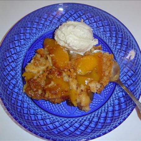 Crockpot Fabulous Peach Dump Cake