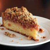 Strawberry Rhubarb Crumb Cake