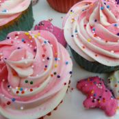 Frosted Animal Cracker Cupcakes