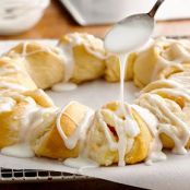 Lemon-Cream Cheese Crescent Ring