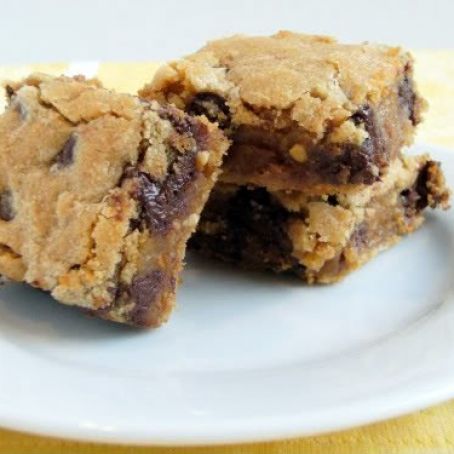 Peanut Butter Chocolate Chip Bars