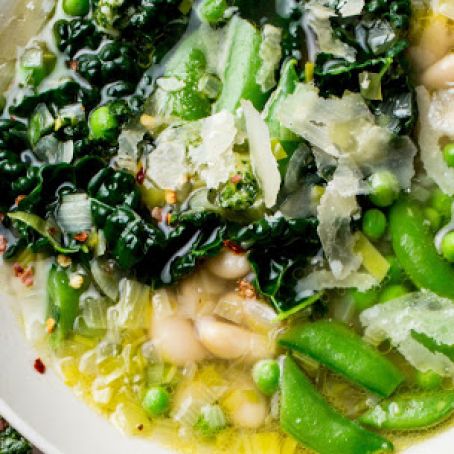 Spring Minestrone Verde w/Pistachio Pesto