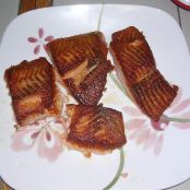 Salmon with a crispy crust & a wine sauce