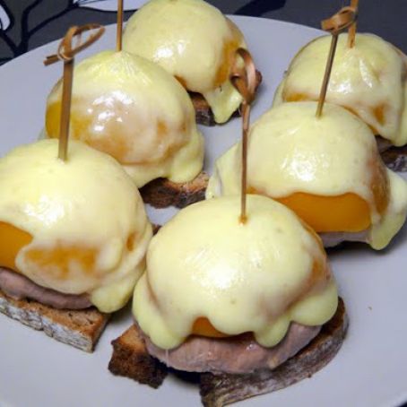 MONTADITO DE SOLOMILLO Y DURAZNO