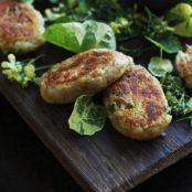 QUINOA AND PEA SPICE CROQUETTES