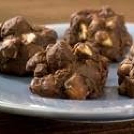 CRUNCHY CHOCOLATE MALLOW MOUNDS
