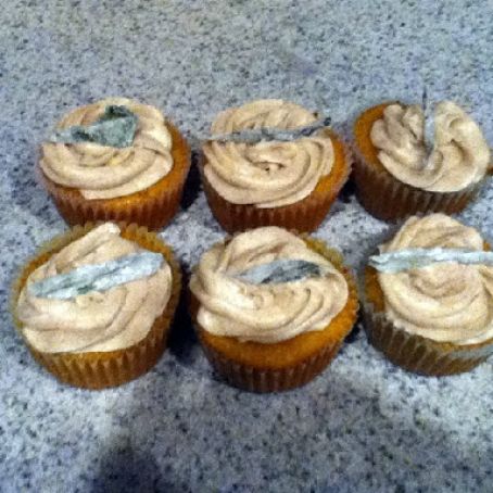 Vanilla Butternut Squash Cupcakes with Cinnamon Cream Cheese Frosting and Candied Sage