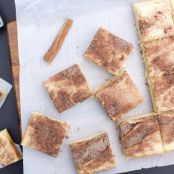 Snickerdoodle Blondie/Cinnabon Oreo Cookie Bars