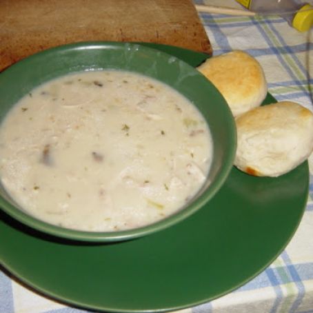 Cream of chicken & wild rice soup