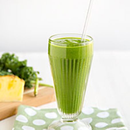 Kale-Powered Tropical Smoothie