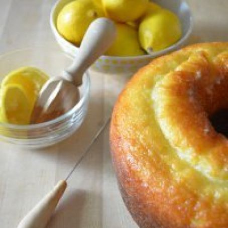 Old-Fashioned Lemon Pound Cake