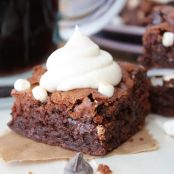 HOT COCOA COOKIE BARS WITH MARSHMALLOW FROSTING