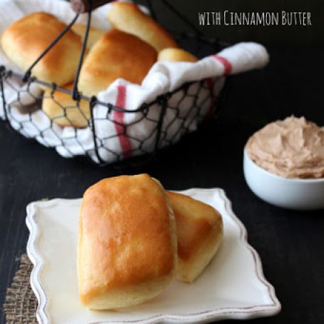 Texas Roadhouse Rolls with Cinnamon Honey Butter