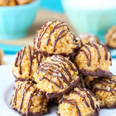 NO BAKE SALTED CARAMEL COCONUT MACAROONS