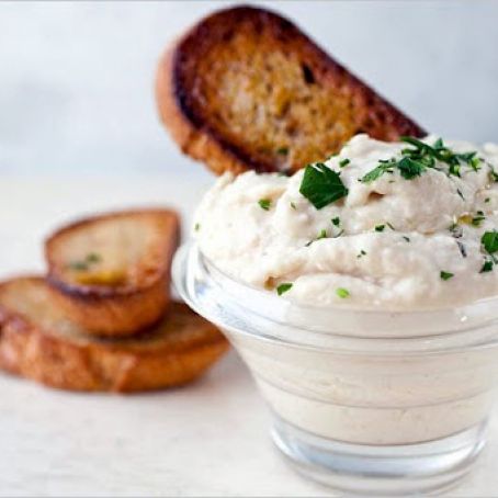 BRUSCHETTA w/WHITE BEAN PUREE
