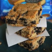 Reese's Oreo Chocolate Chip Cookie Bars