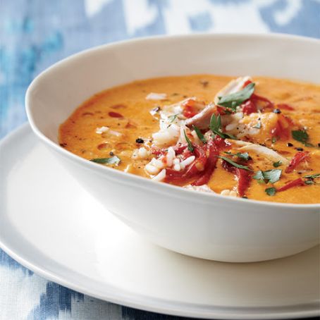 Creamy Piquillo Pepper and Chickpea Soup with Chicken