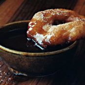 APPLE CIDER BEIGNETS w/BUTTER RUM