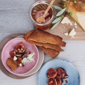 Caramelized Figs with Honey and Cheese