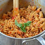 One Pot Bruschetta Pasta