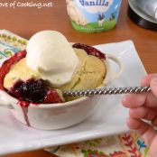 MINI BLACKBERRY COBBLER