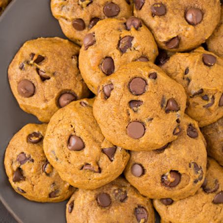 Pumpkin Chocolate Chip Cookies