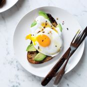 Cumin Oil–Fried Egg & Avocado Toast