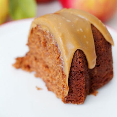 Applesauce Spice Cake