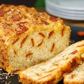 Cheesy Pepperoni Pizza Beer Bread