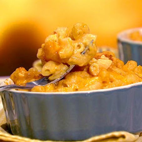 CHEW, THE - Smokin' Bacon Mac and Cheese