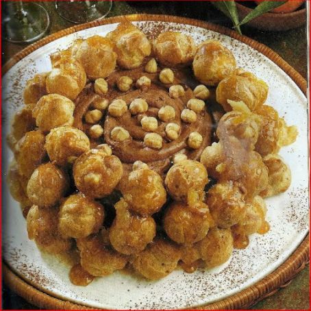 CHOCOLATE PROFITEROLE CAKE