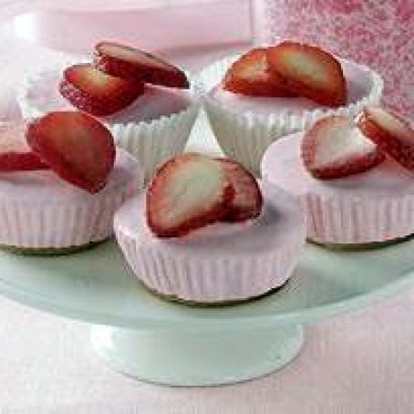 Mini Strawberry Cheesecakes