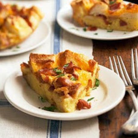Egg 'n' bacon breakfast casserole