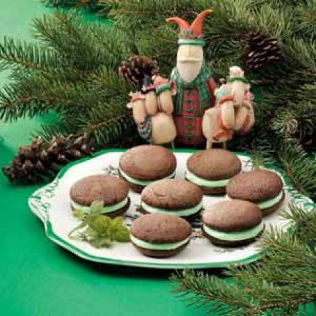 Chocolate Mint Whoopie Pies Recipe