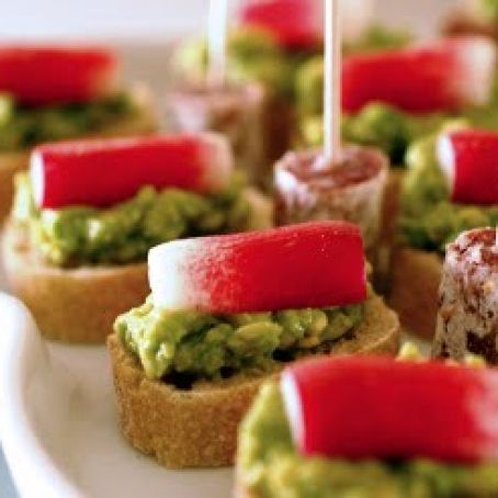 Canapés Radis Avocat au Sel Fumé
