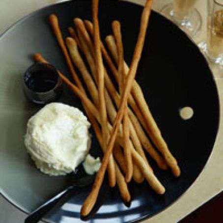 Black-Pepper Breadsticks