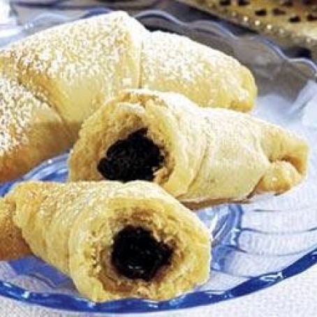 HERSHEY'S HUGS & KISSES Crescents