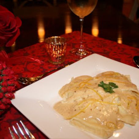 LOBSTER RAVIOLI WITH LEMON CREAM SAUCE