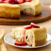Cinnamon Roll Cheesecake
