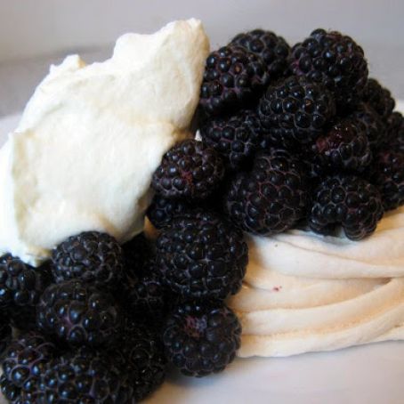 Toasted Meringue (Pavlova)