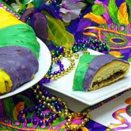 Easy Mardi Gras King Cake Recipe