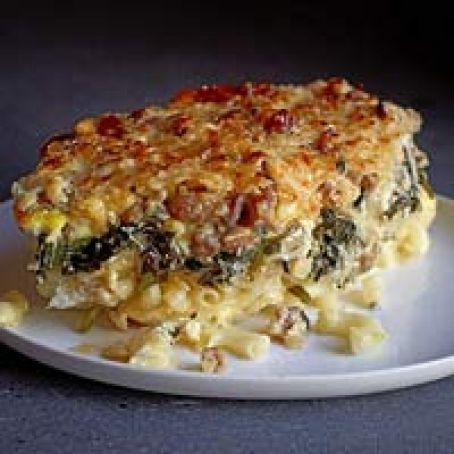 Meals (Cheesy Mac n Bangers Bake)