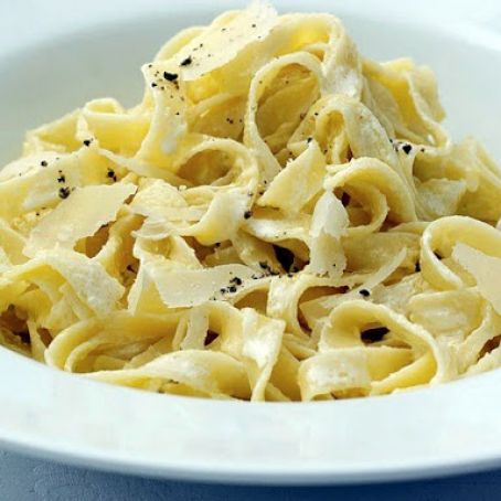 Pasta: Fettuccine Alfredo