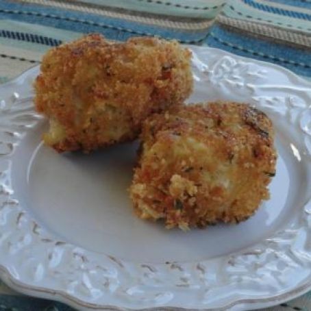 Fried Lobster Mac and Cheese